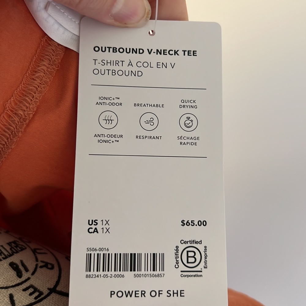 NWT Athleta Outbound V Neck Tee - Picture 9 of 10
